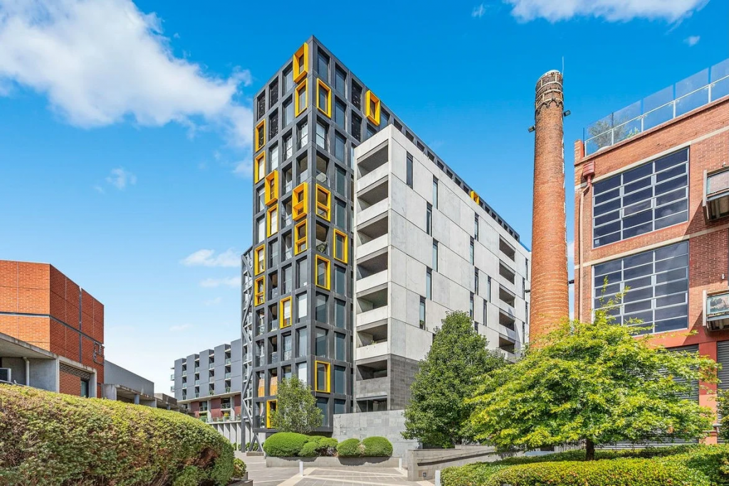 304/12 Trennery Cres, Abbotsford, VIC 3067