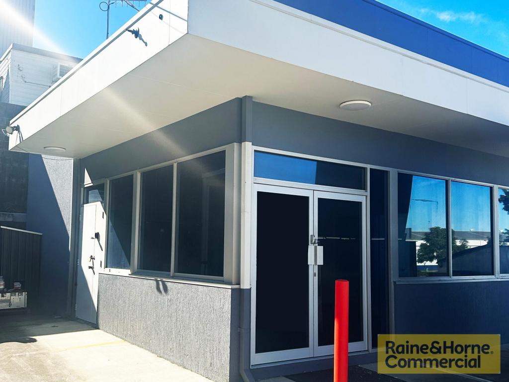 Office/714 Kingsford Smith Dr, Hamilton, QLD 4007