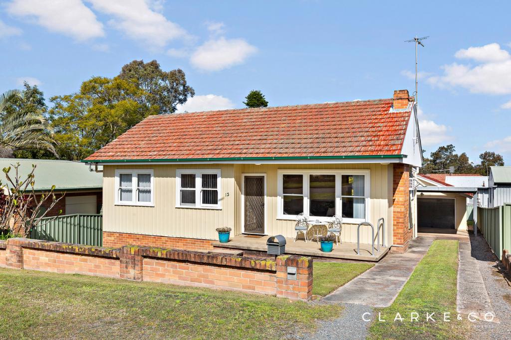 13 Clarence St, Tenambit, NSW 2323