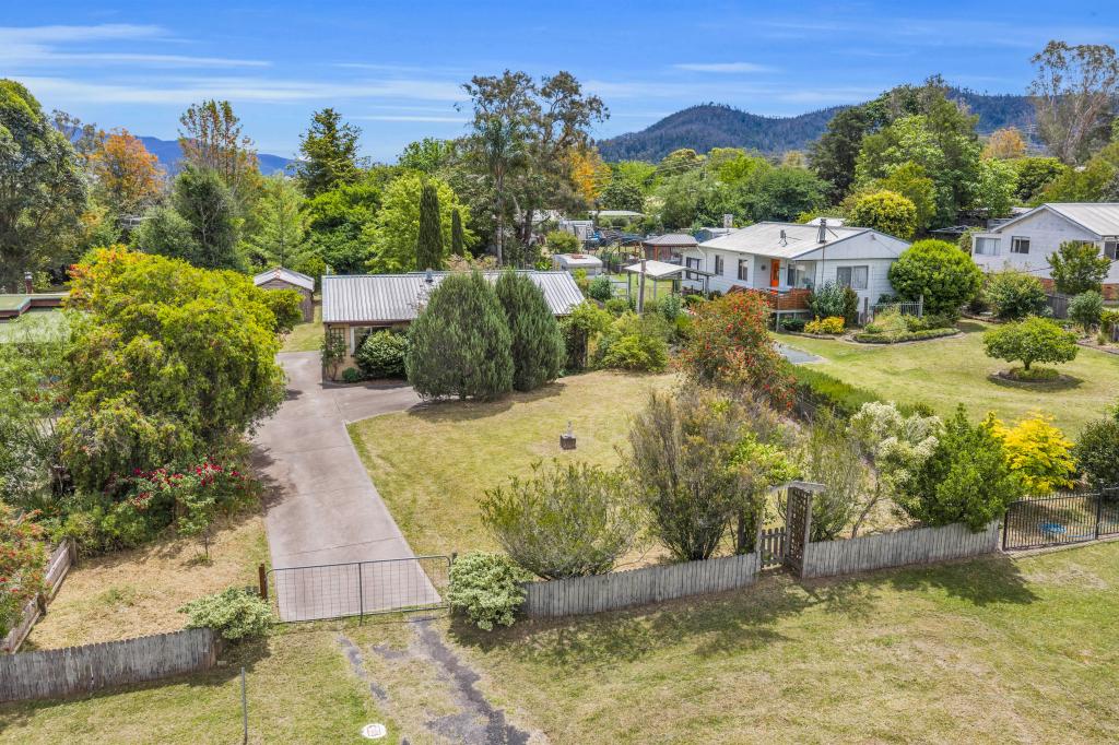 18 Hillview St, Cobargo, NSW 2550