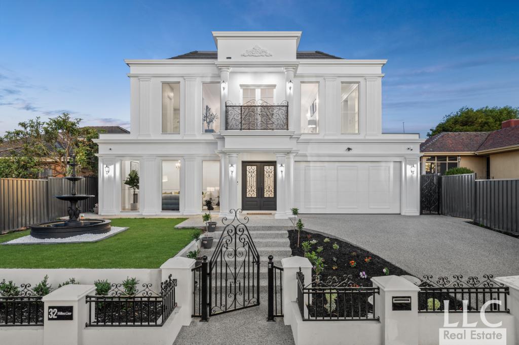 32 Milloo Cres, Mount Waverley, VIC 3149
