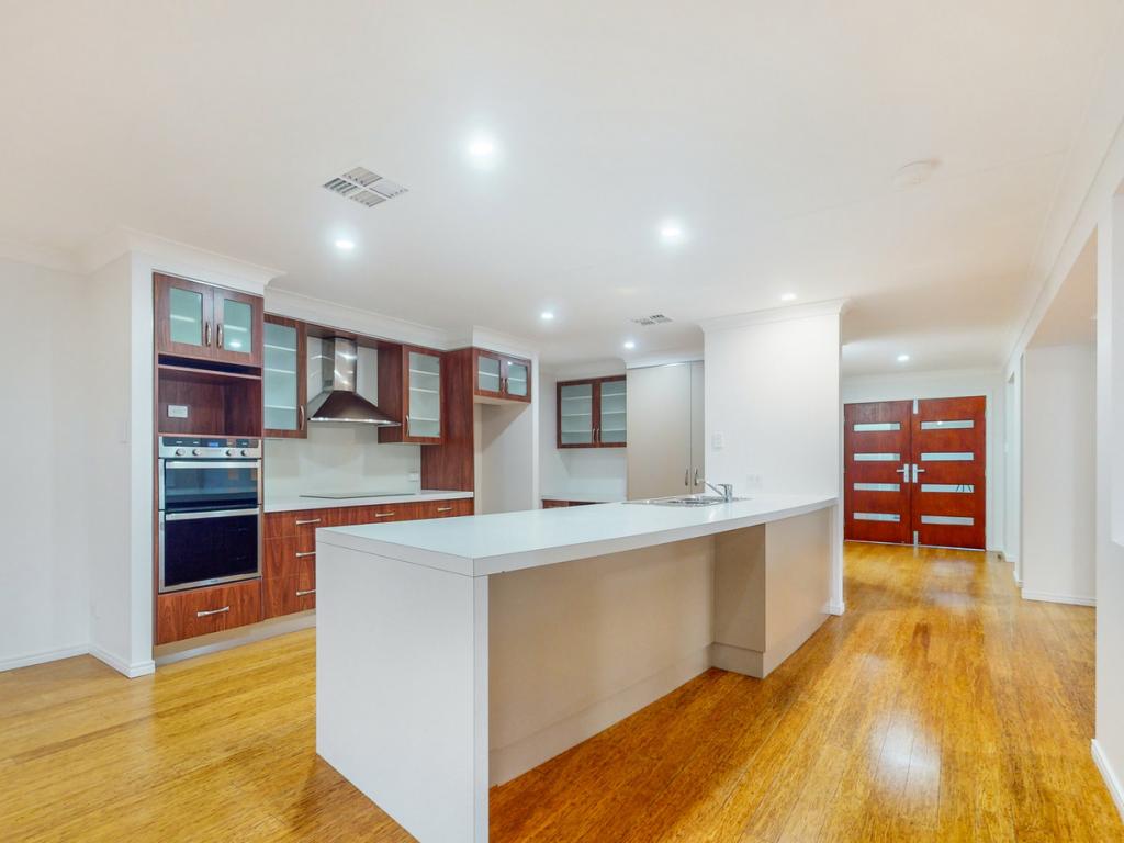 190 Tallebudgera Dr, Palm Beach, QLD 4221