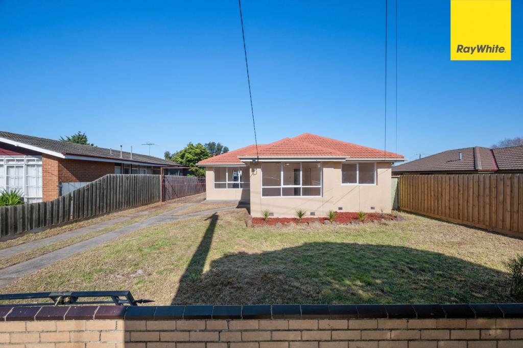 25 Falcon Dr, Melton, VIC 3337