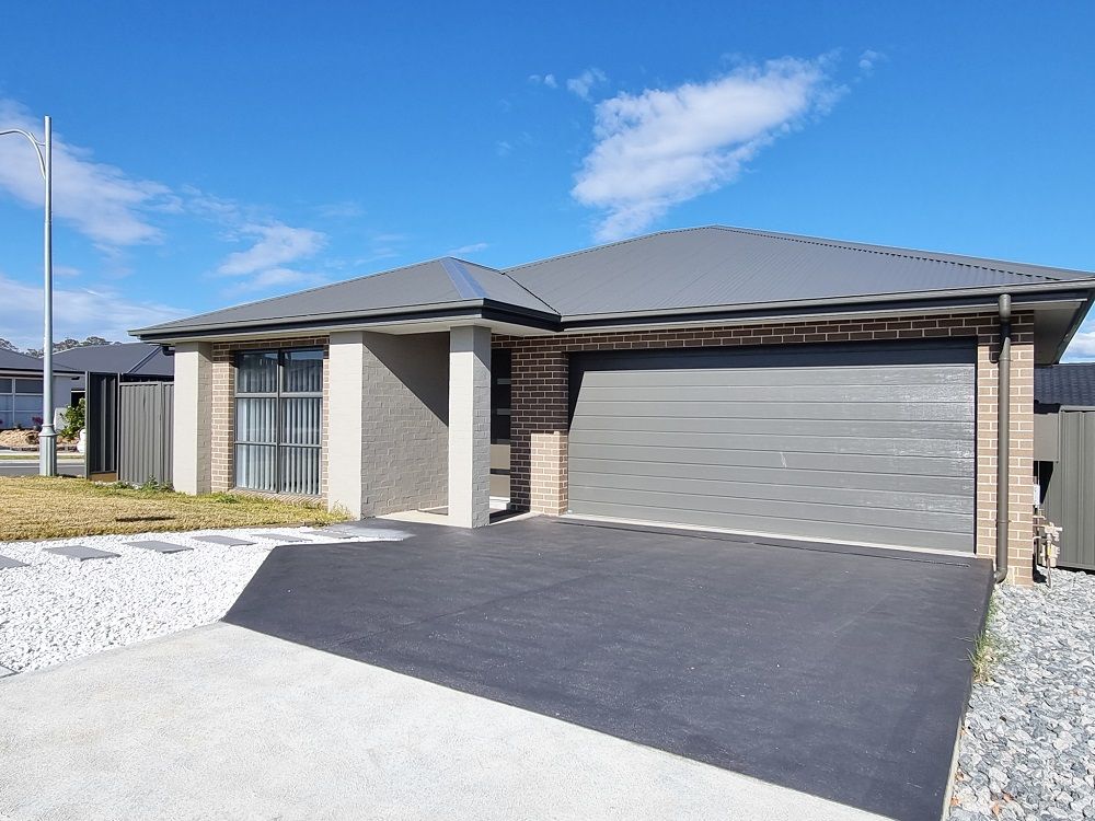 50 ARCHER RD, SPRING FARM, NSW 2570