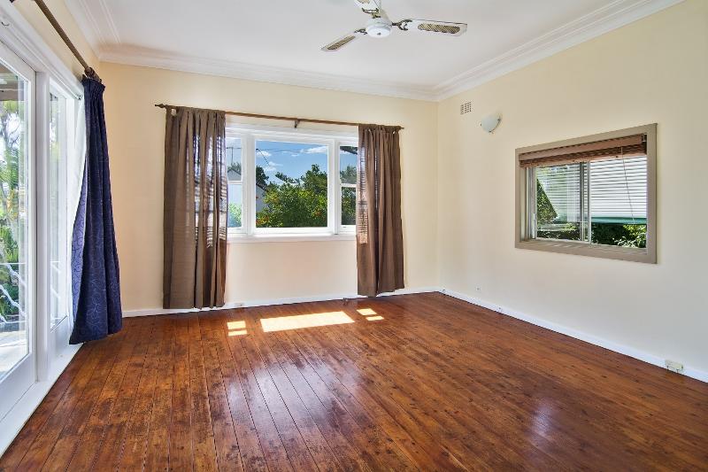 2 Currie Rd, Forestville, NSW 2087