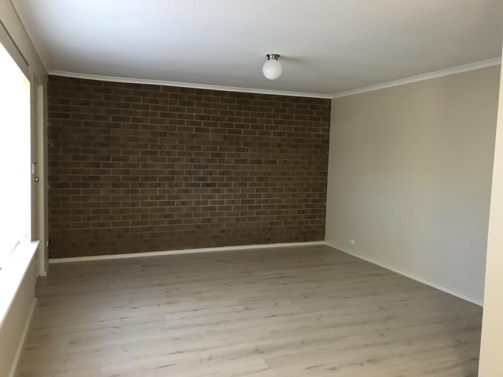 2/8 Grevillea Ave, Dry Creek, SA 5094