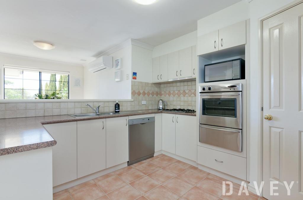 133B HOLBECK ST, DOUBLEVIEW, WA 6018