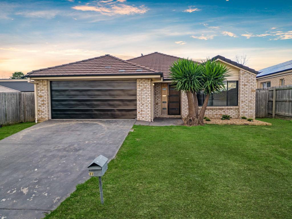 33 Dornoch Cres, Raceview, QLD 4305