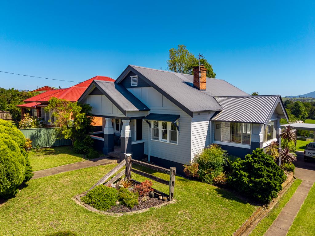 21 Bega St, Bega, NSW 2550