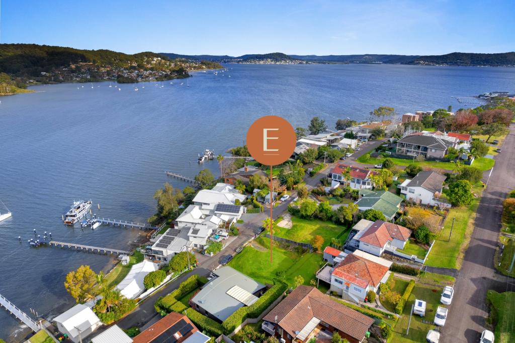 18 Wharf St, East Gosford, NSW 2250