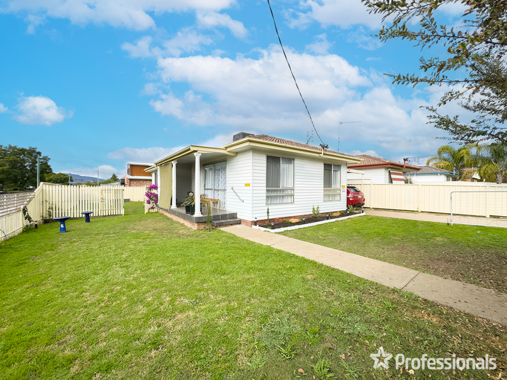 7 OLIVE LANE, SOUTH TAMWORTH, NSW 2340