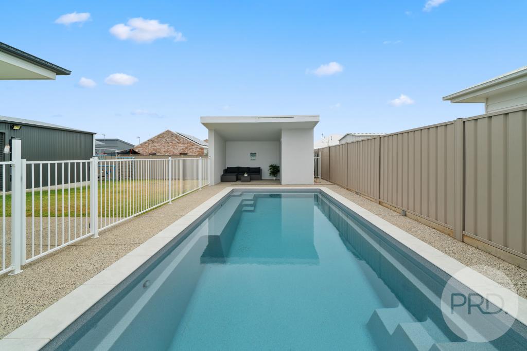 3 Denny Cres, Gobbagombalin, NSW 2650