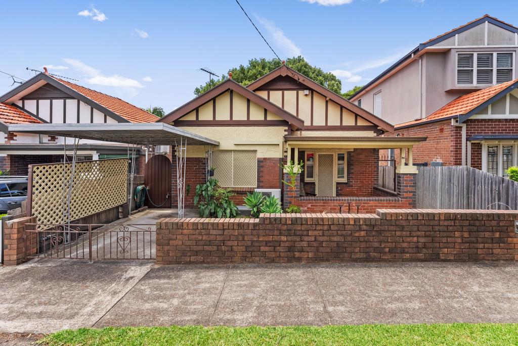 30 Bouvardia St, Russell Lea, NSW 2046