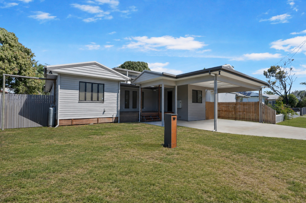 19 Stockbridge St, West Mackay, QLD 4740