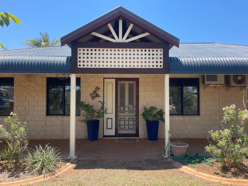 21 Skipjack Cir, Exmouth, WA 6707