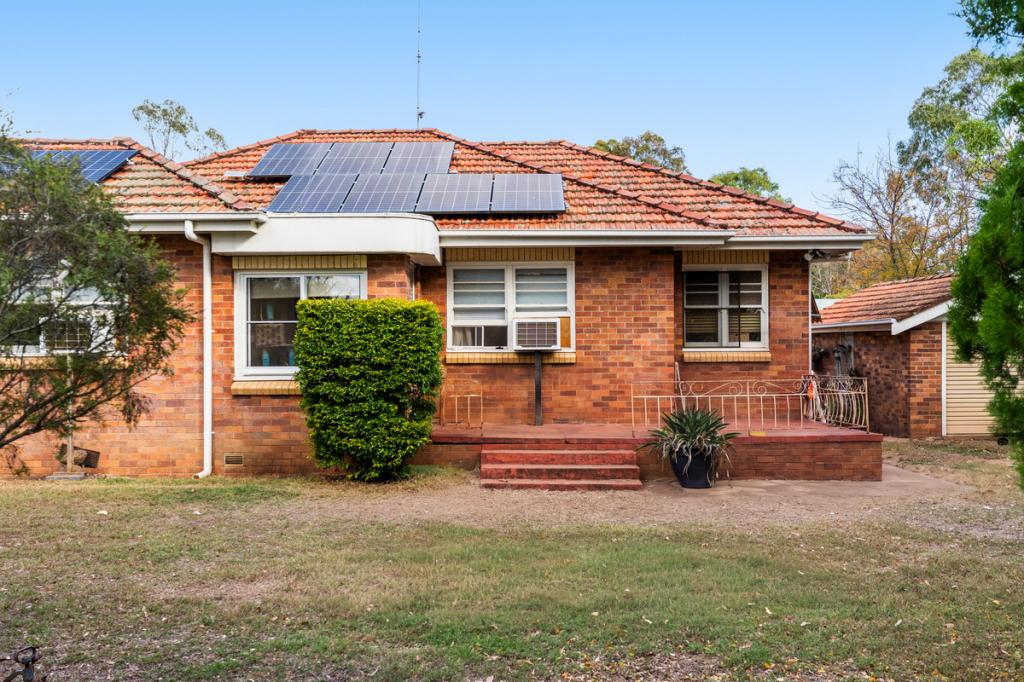 37 Eton St, Cambooya, QLD 4358