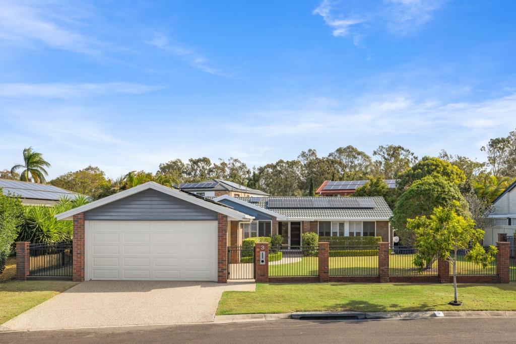 3 Mannersley St, Carindale, QLD 4152