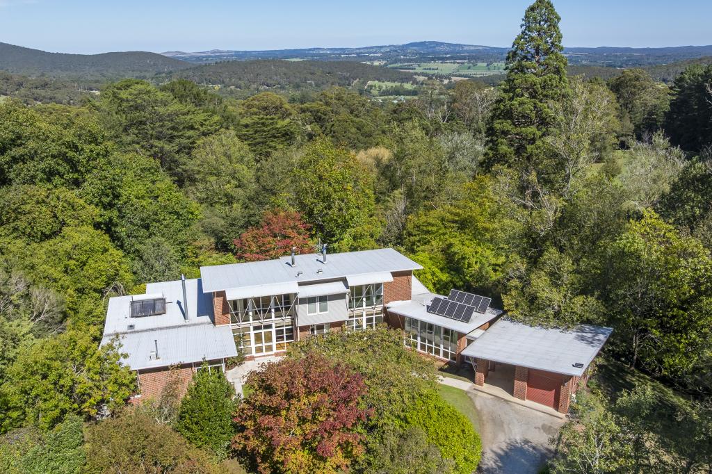 165 Zig Zag Rd, Mount Macedon, VIC 3441