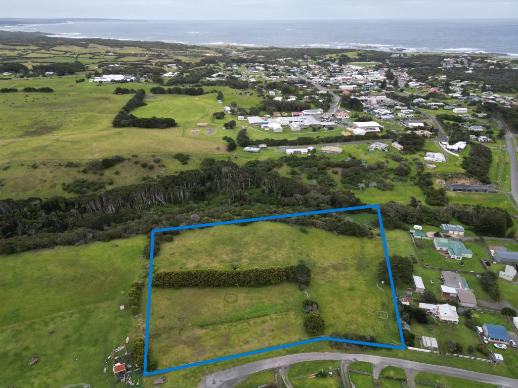 1-17 CHARLES ST, CURRIE, TAS 7256