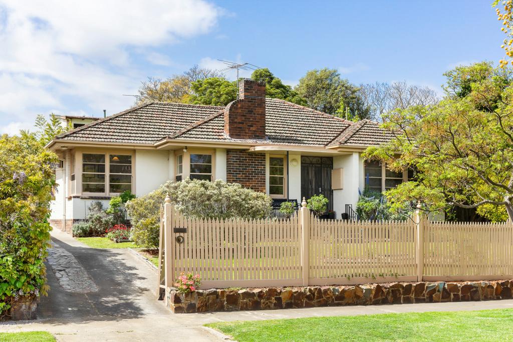 26 Clinton St, Brighton East, VIC 3187