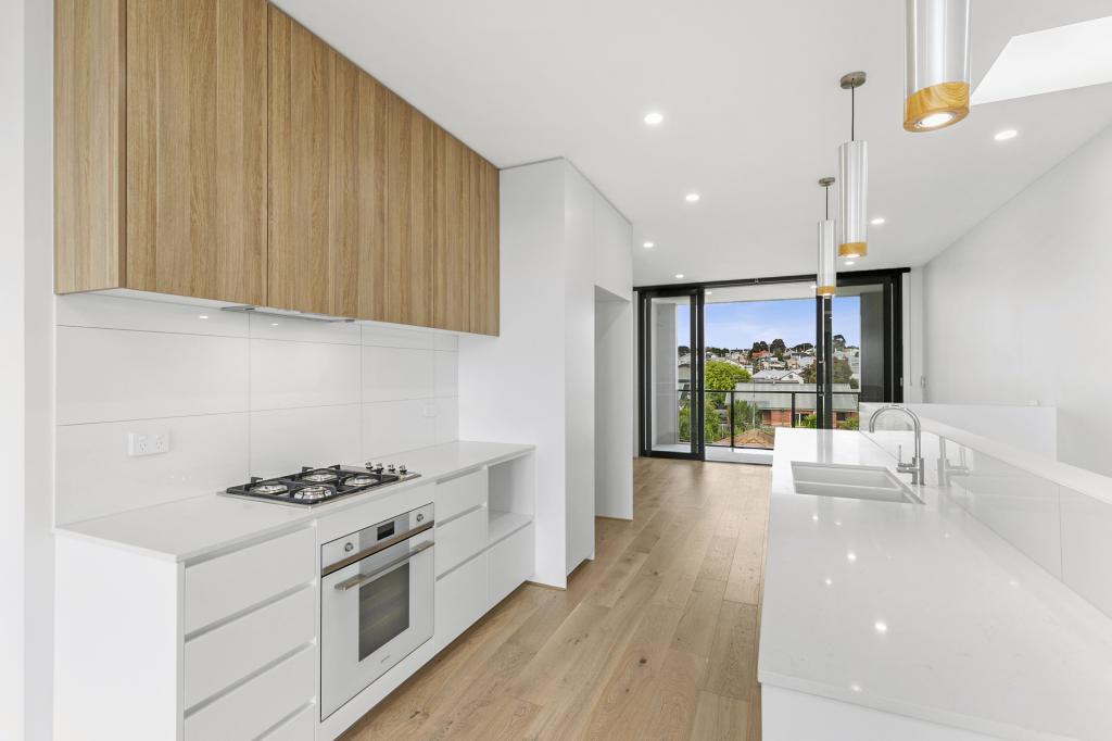 28 Bowlers Ave, Geelong West, VIC 3218