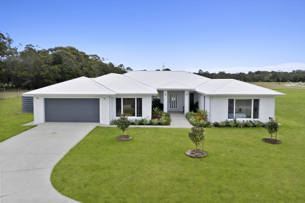 22 River Lily Ct, Cooroibah, QLD 4565