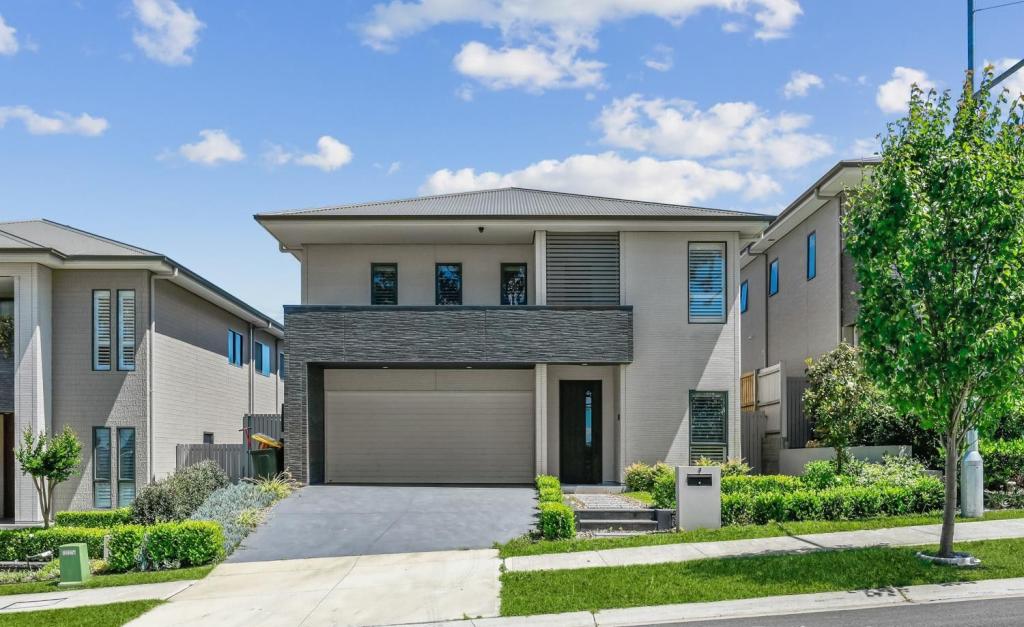 7 Brewerton Cl, Gledswood Hills, NSW 2557