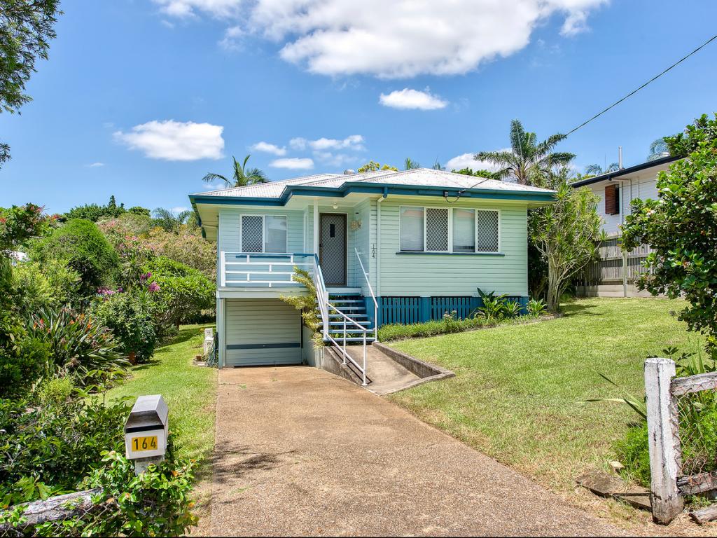 164 Redwood St, Stafford Heights, QLD 4053