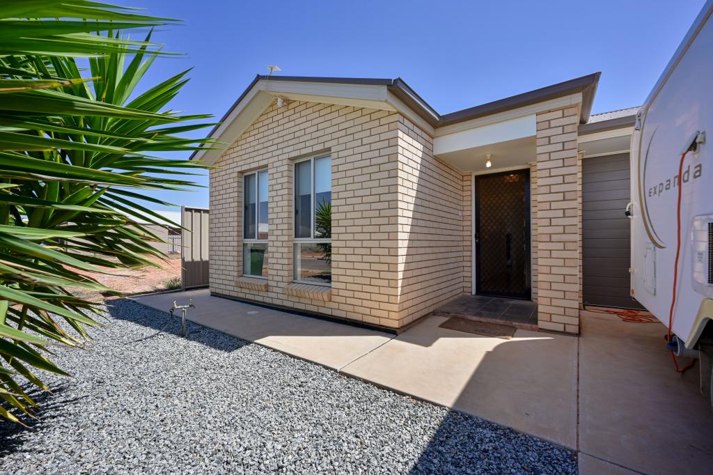 4 Warnes Ave, Whyalla Jenkins, SA 5609