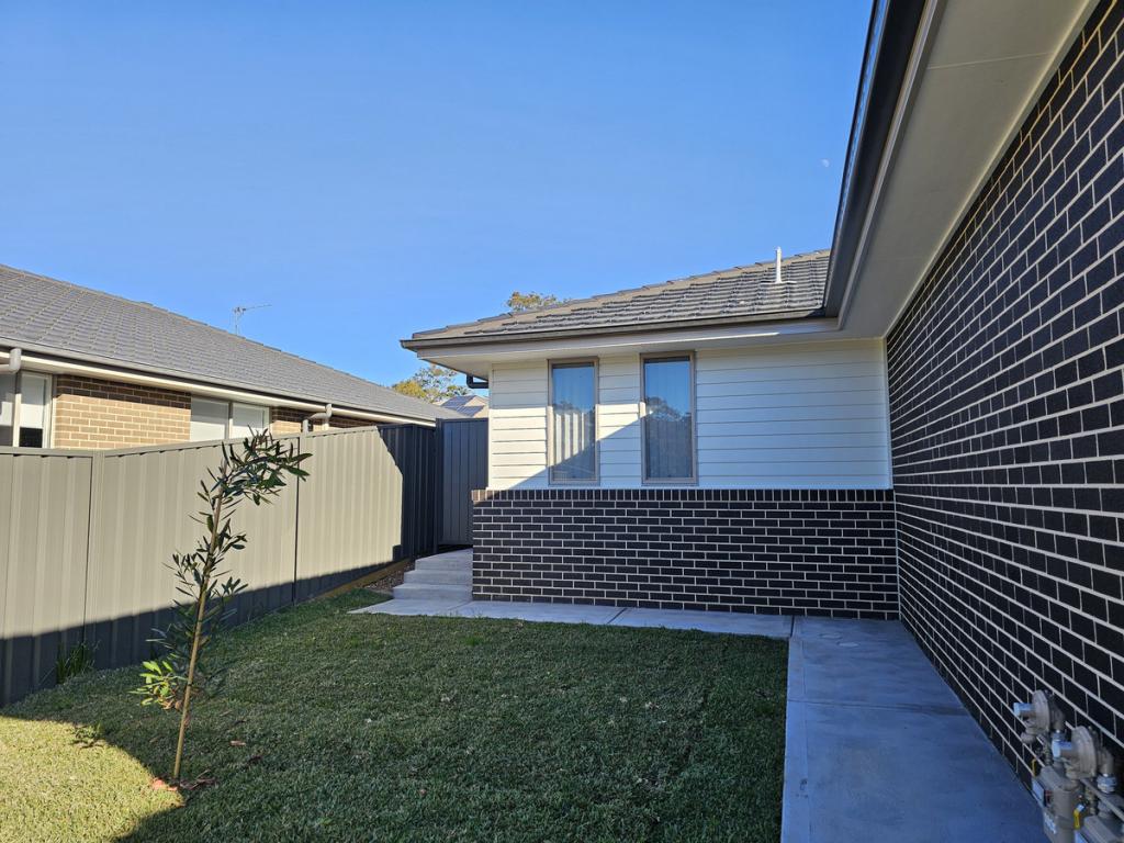 13b Glenelg Ave, Wadalba, NSW 2259