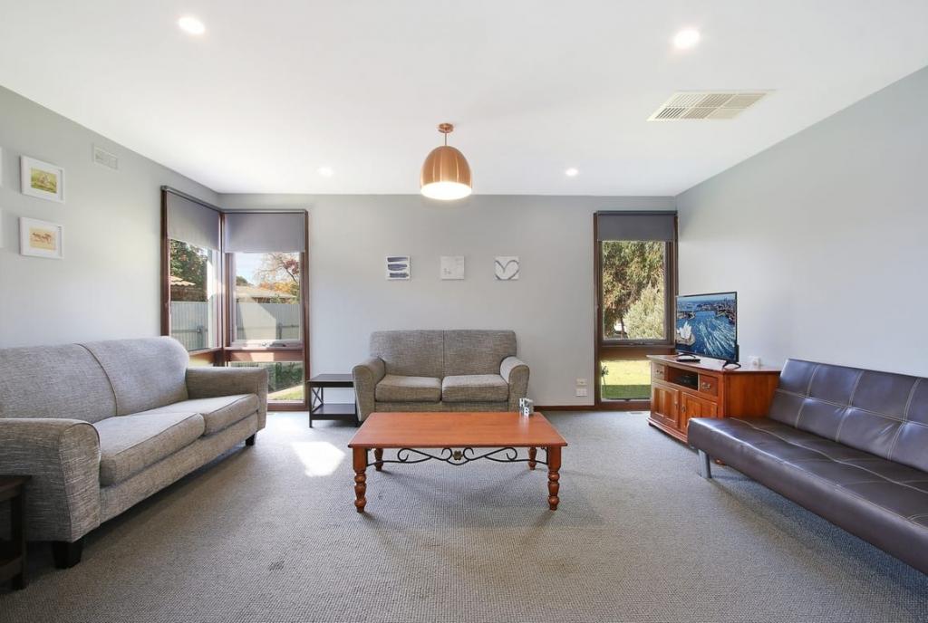 5 Kiama St, Springdale Heights, NSW 2641
