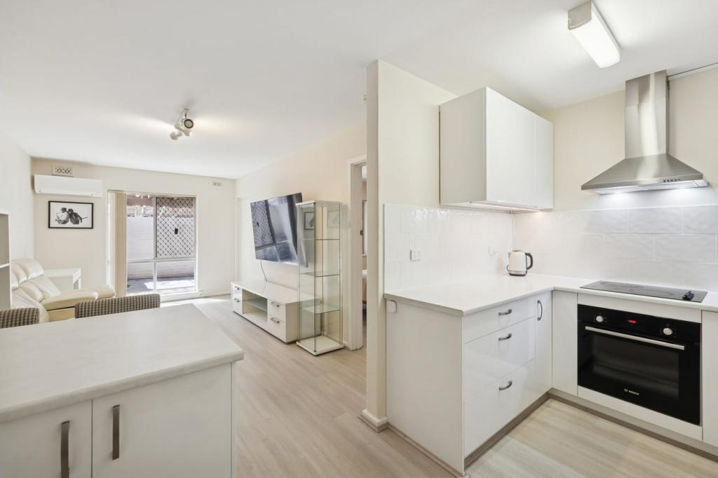 9/4 Comer St, Como, WA 6152