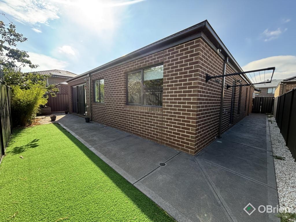 14 Epsom Lane, Cranbourne North, VIC 3977