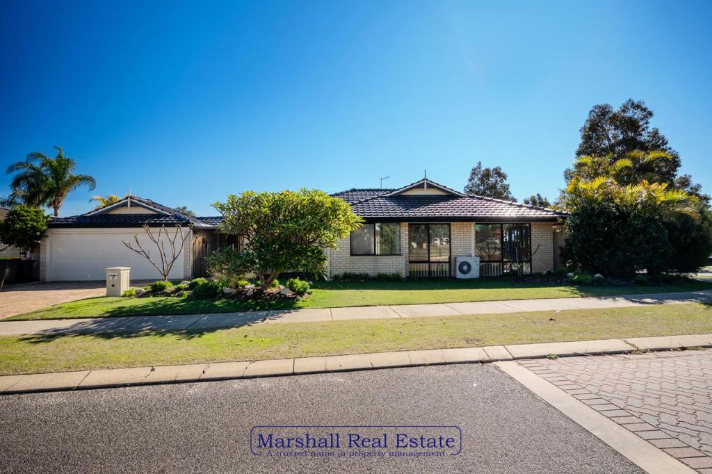 2 Roxburgh Cir, Kinross, WA 6028