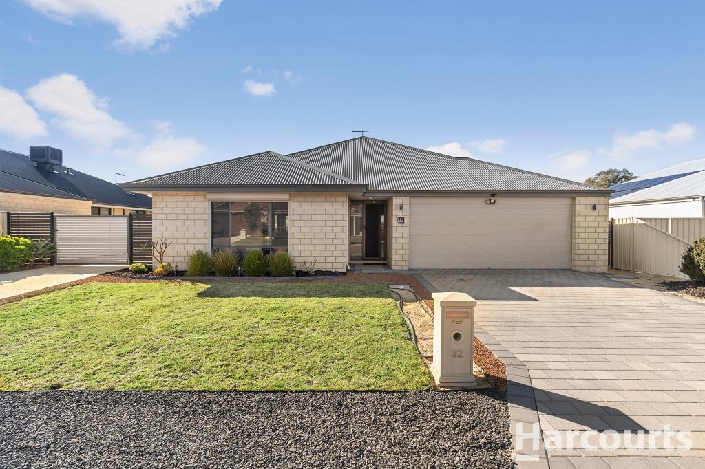 32 Teague Way, Lakelands, WA 6180