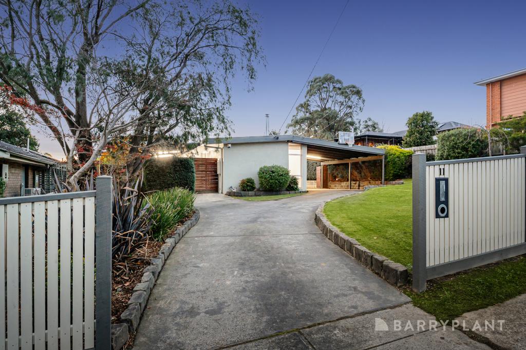 11 Songbird Ave, Chirnside Park, VIC 3116