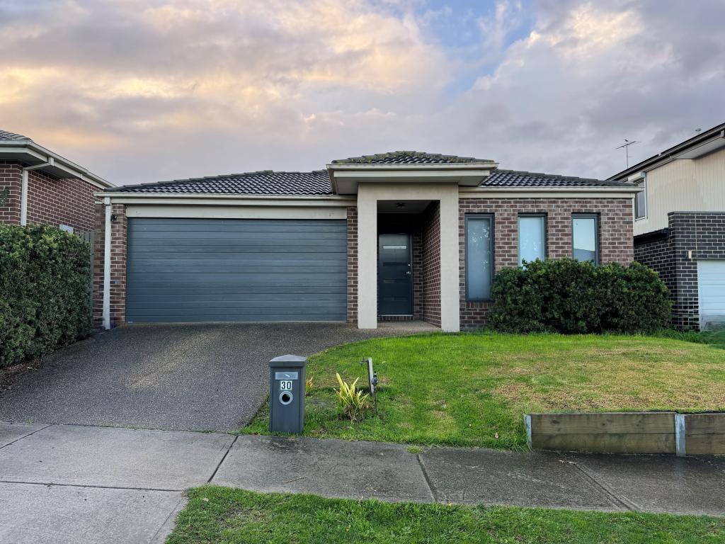 30 Nixon Dr, Berwick, VIC 3806