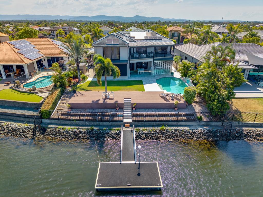 20 Calmwater Cres, Helensvale, QLD 4212