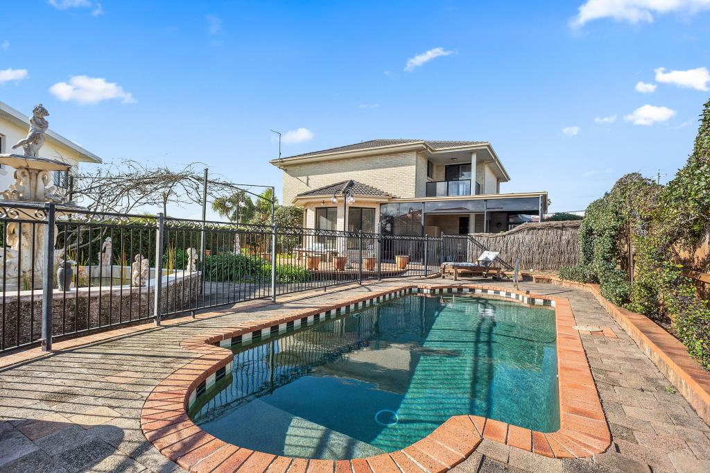 10 Cliff Ave, Barrack Point, NSW 2528