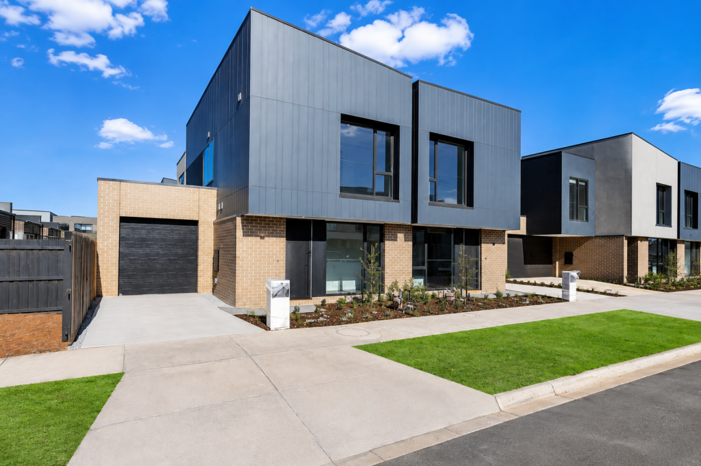 3 Fascination Cct, Aintree, VIC 3336