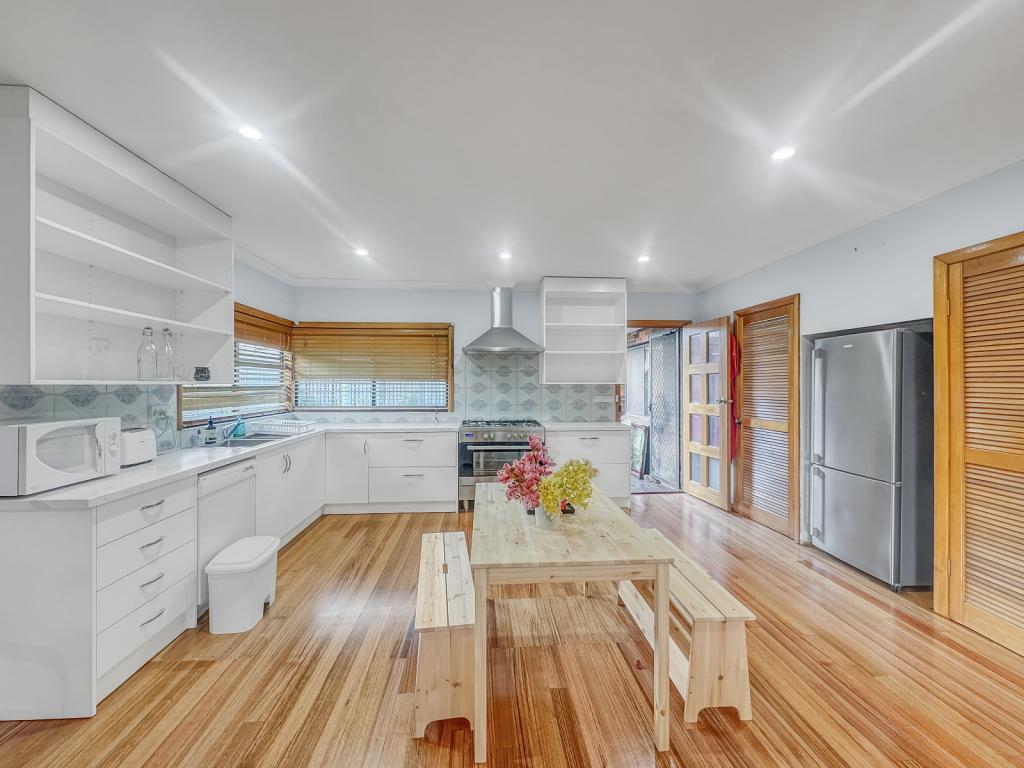 30a San Remo Dr, Avondale Heights, VIC 3034