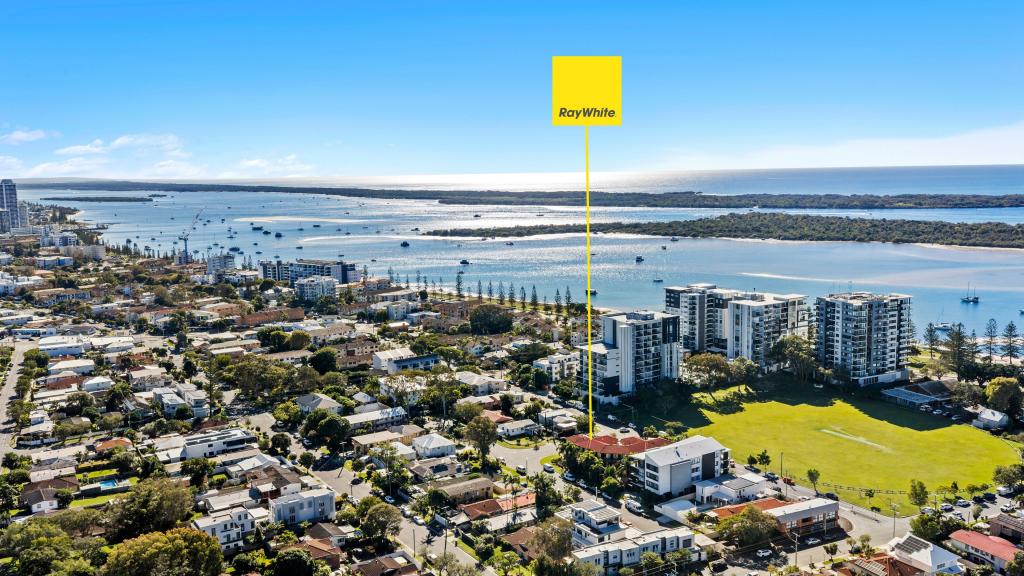 24/10-12 Bath St, Labrador, QLD 4215