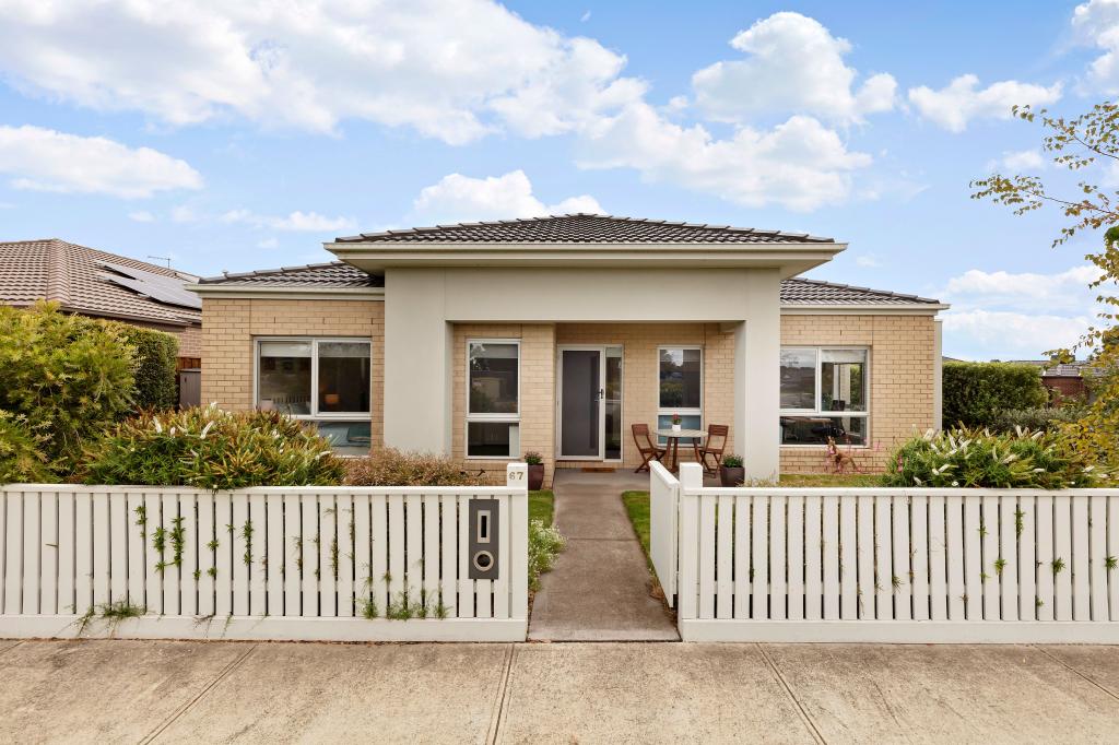 67 Fitzwilliam Dr, Doreen, VIC 3754