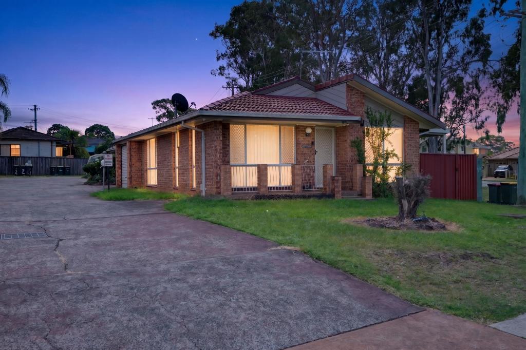 1/9 Fuchsia Cres, Macquarie Fields, NSW 2564