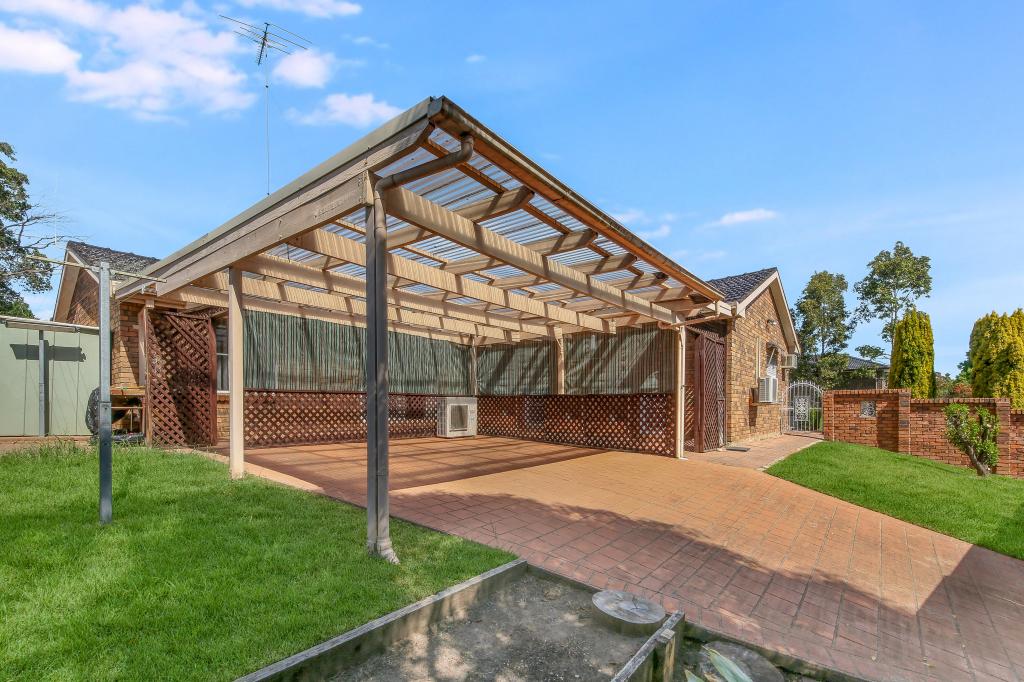 1 MUCCILLO ST, QUAKERS HILL, NSW 2763