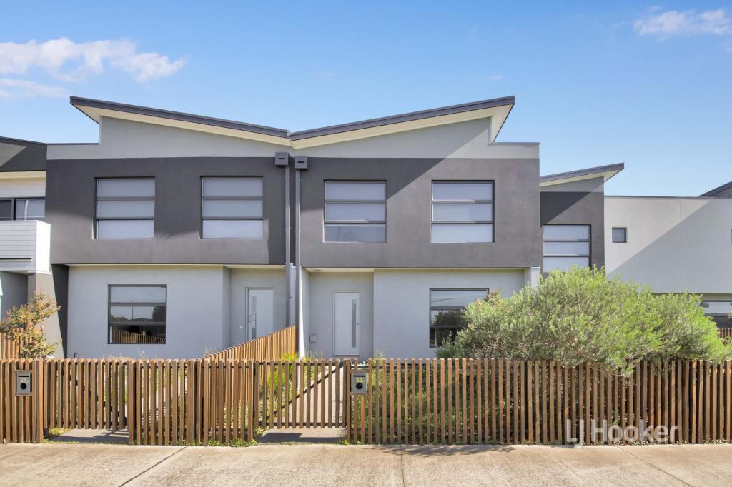 53b Racecourse Rd, Pakenham, VIC 3810