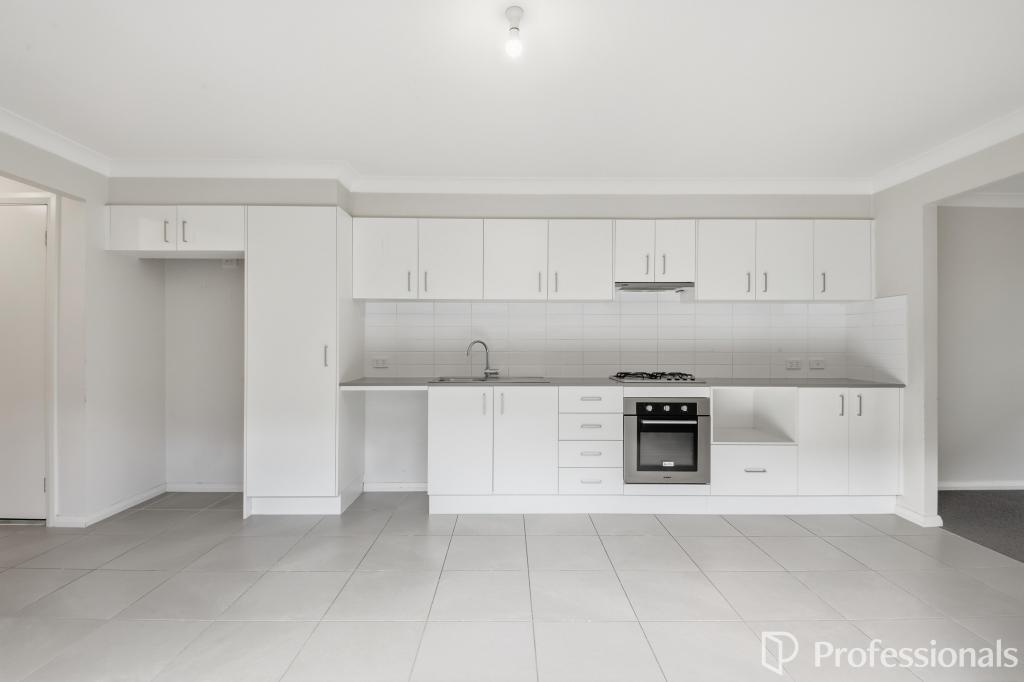 66a Oaklands Cct, Gregory Hills, NSW 2557