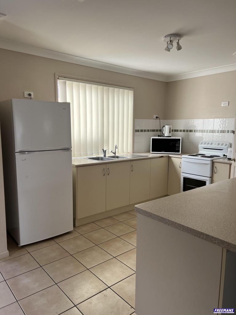 4/18 James St, Kingaroy, QLD 4610