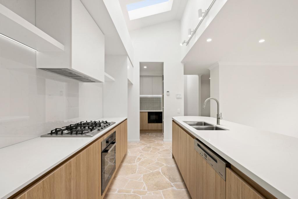 42 HART CRES, BELLS CREEK, QLD 4551
