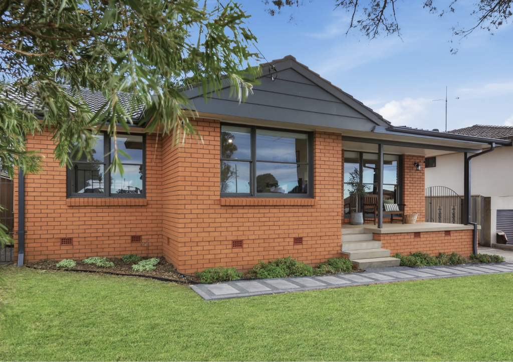 6 Macquarie St, Albion Park, NSW 2527